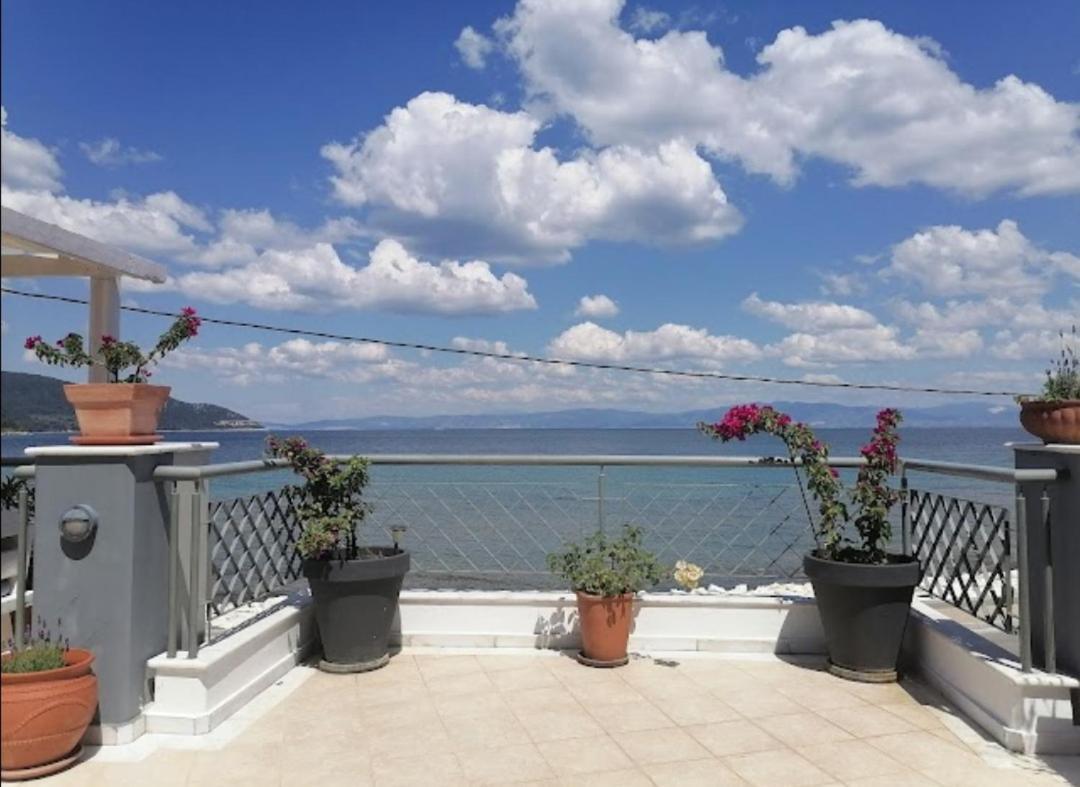 Lina'S Sea View Apartments Limenas  Esterno foto